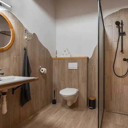 Nocuj Teplice nad Metují