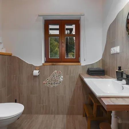 Nocuj بيت للعطل Teplice nad Metují